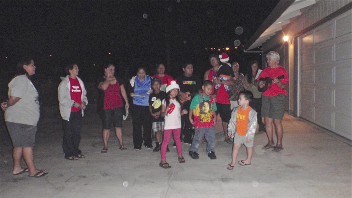 Kailapa carolers